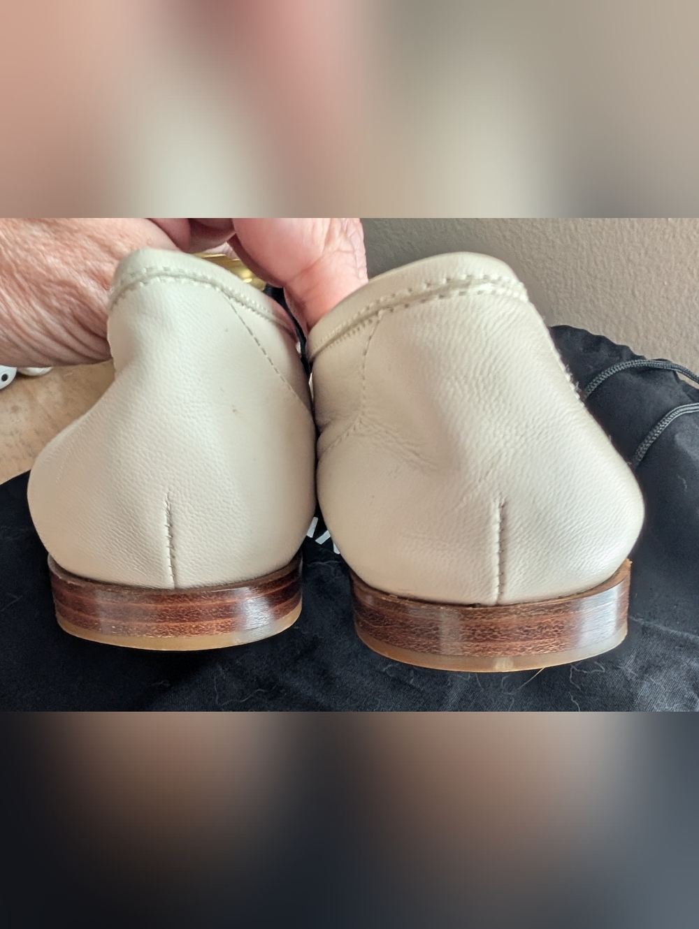 Chanel Women's Cream Leather CC Logo Loafers Classic Flats  Excellent Condition - Picture 3 of 12